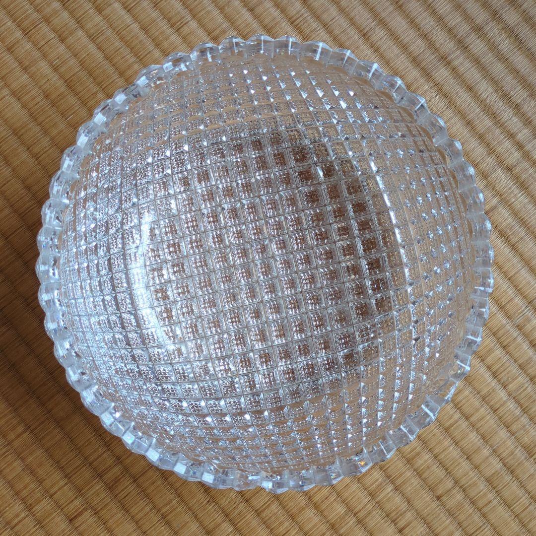 ガラス 丸型菓子入れ　義山製菓子鉢　切子　ガラス