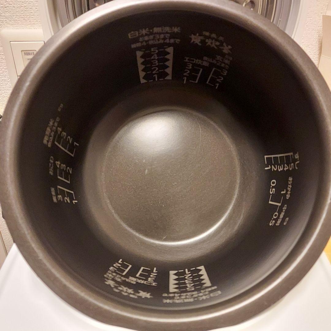 三菱IHジャー 炊飯器　 NJ-VEB10　炭炊釜　5.5合炊き　2022年製