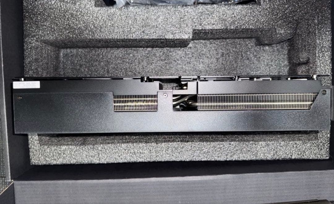 【ジャンク】INNO3D GeForce RTX 5090 グラフィックボード