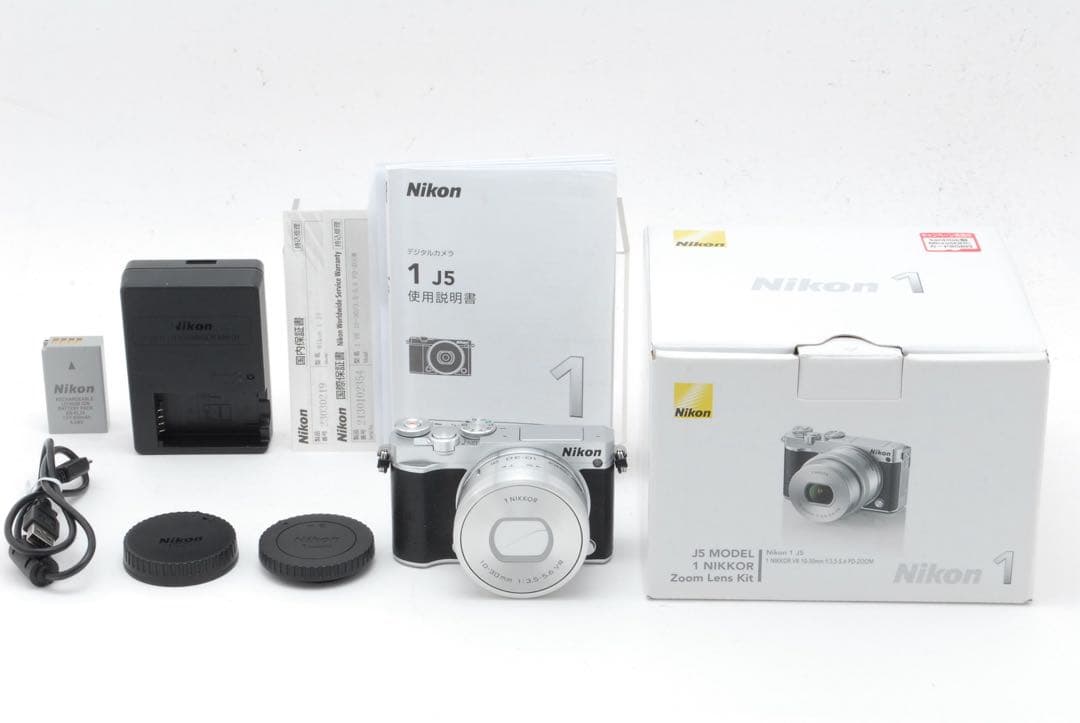 ✨極美品✨ニコン1 J5 パワーズームレンズキット❤ショット数1,187回！