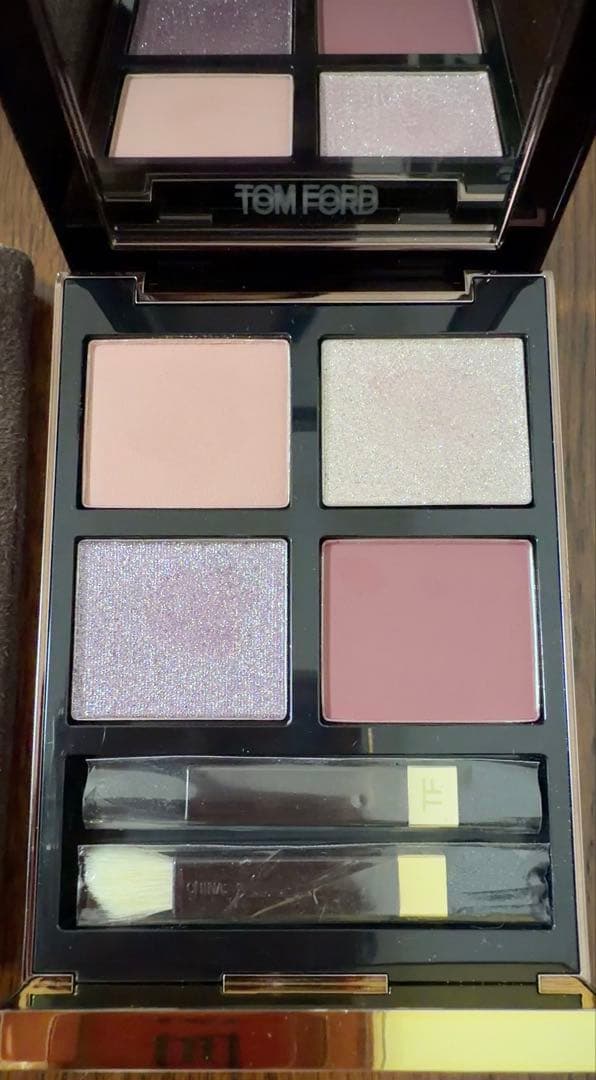 TOM FORD アイシャドウパレット 4色入り