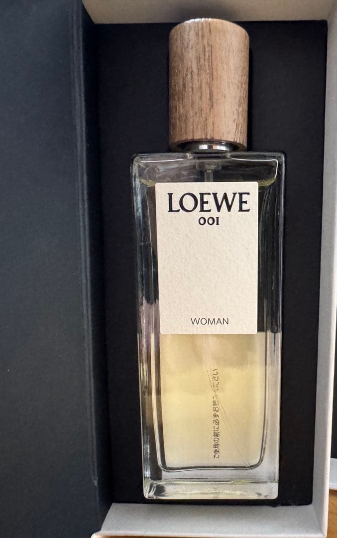 香水(女性用) LOEWE 001 woman Eau de Parfum 50ML