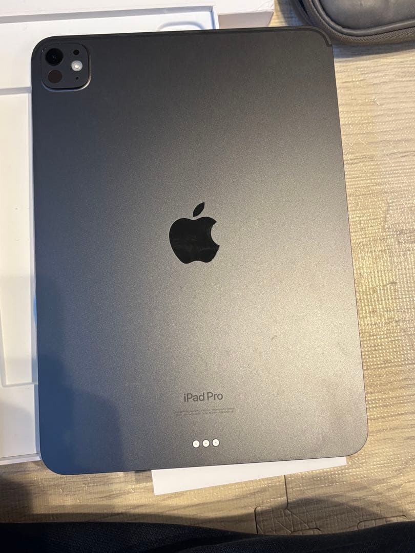 11インチiPad ProM4 Wi-Fi256GBマジックキーボード付