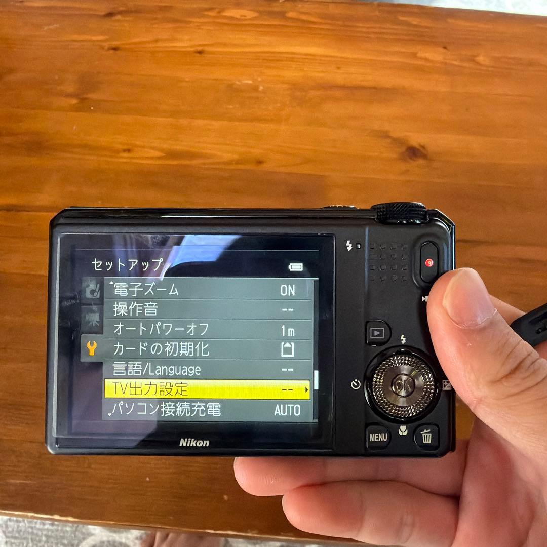 Nikon COOLPIX S9100 64GSDカード付き！