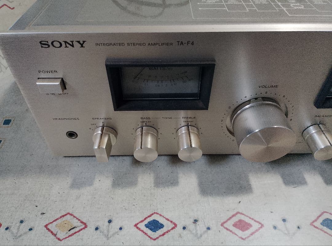 SONY ステレオアンプ TA-F4 通電済 、動作未確認