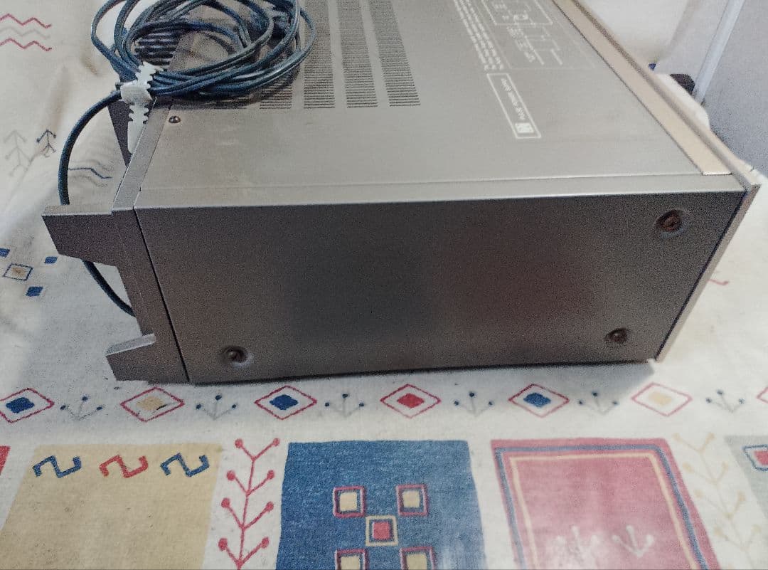 SONY ステレオアンプ TA-F4 通電済 、動作未確認