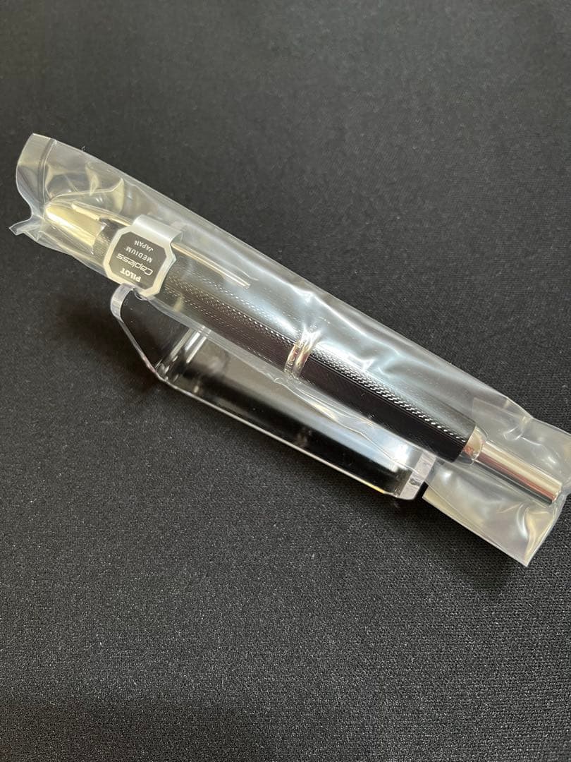 限定★新品★PILOT パイロット　キャップレス　ブラック　ギロシェパターン