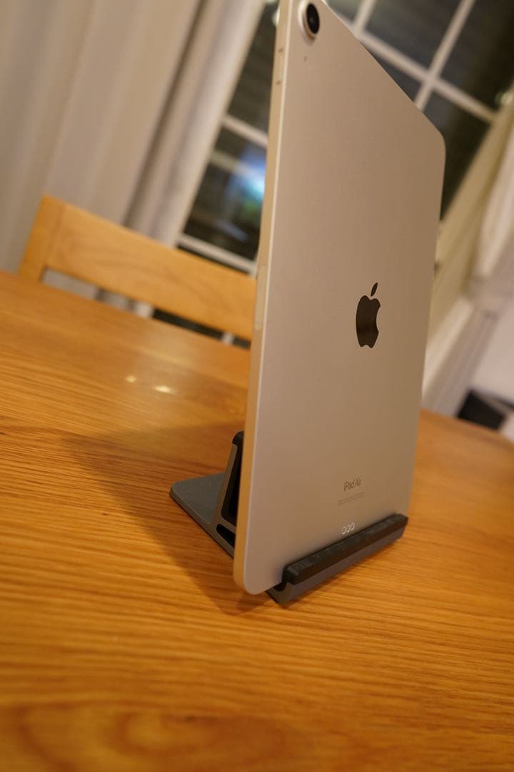 iPad Air M1 Wi-Fi 64GB - スターライト（第5世代