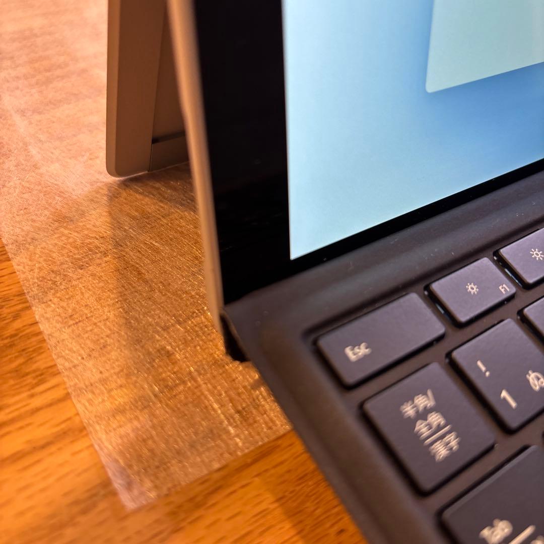 【良品】Microsoft Surface Pro 7 256GB 8GB