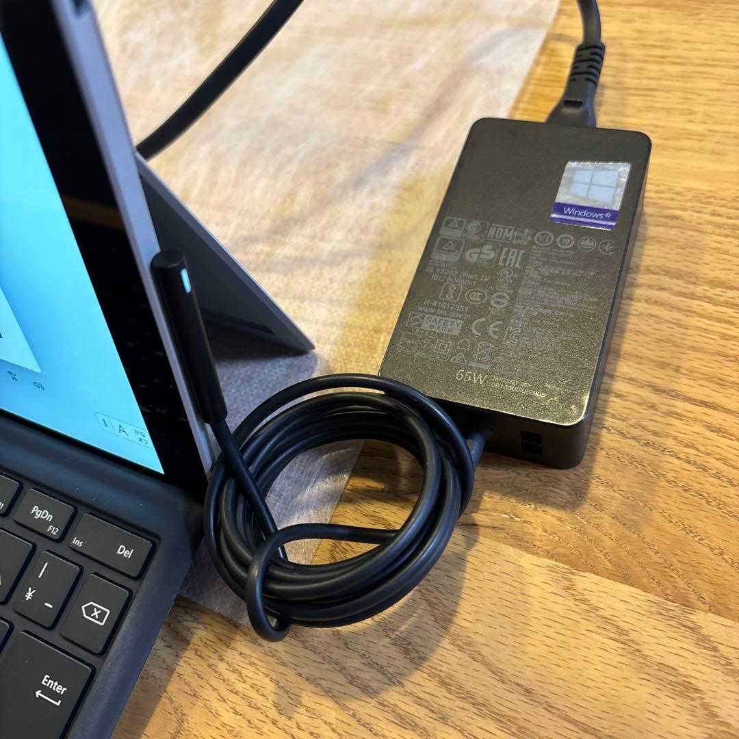 【良品】Microsoft Surface Pro 7 256GB 8GB