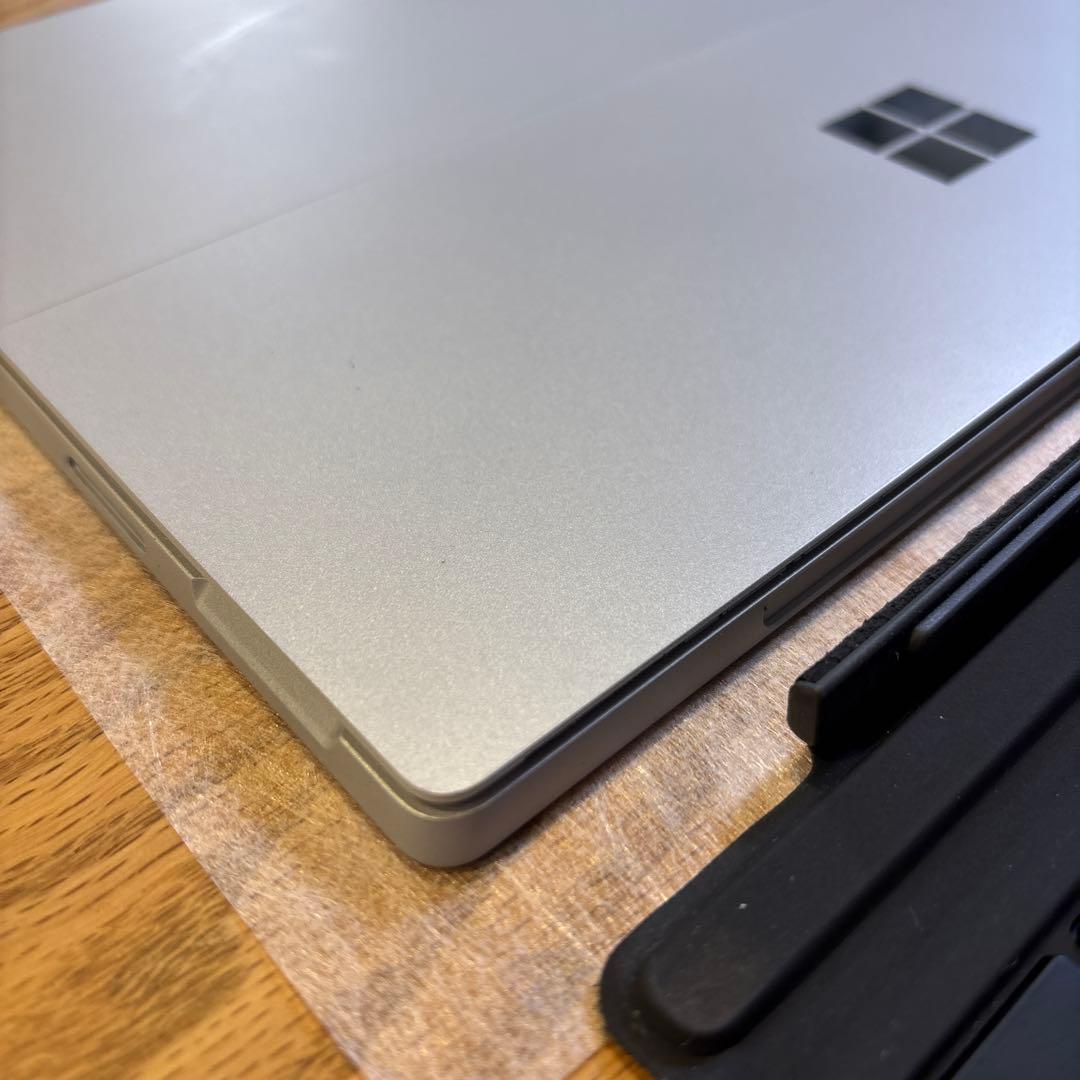 【良品】Microsoft Surface Pro 7 256GB 8GB