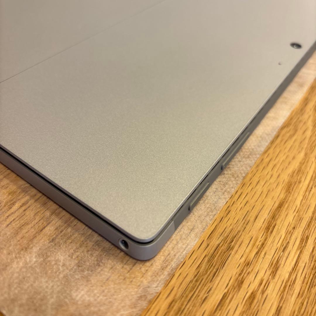 【良品】Microsoft Surface Pro 7 256GB 8GB