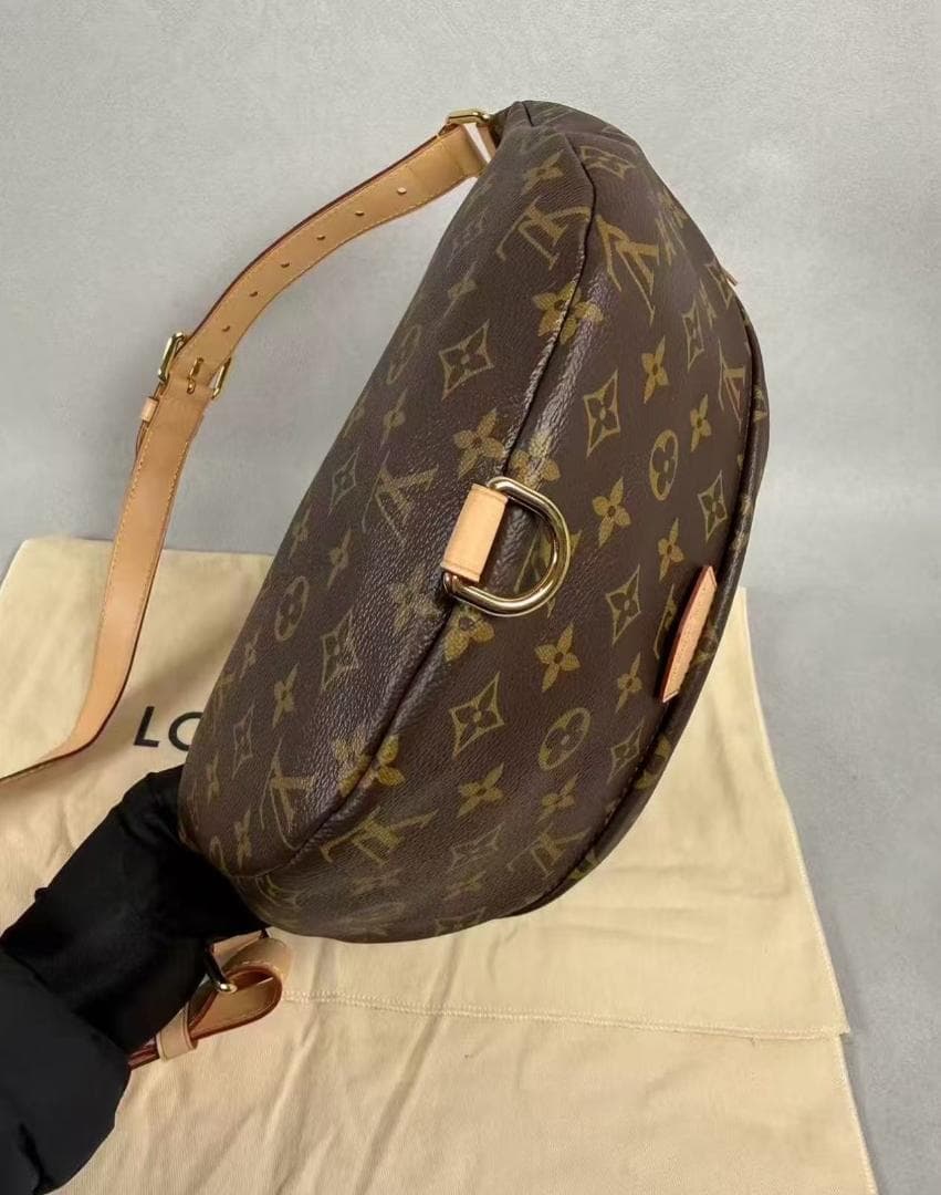 ルイ美品***ヴィトンボディバッグ バムバッグショルダー モノグラム・キャンバス