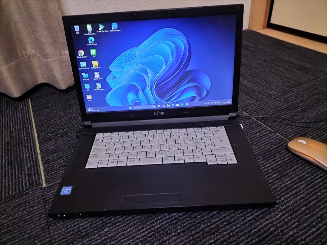 FUJITSUノートPC4GBwin11 ACアダプターマウス付き