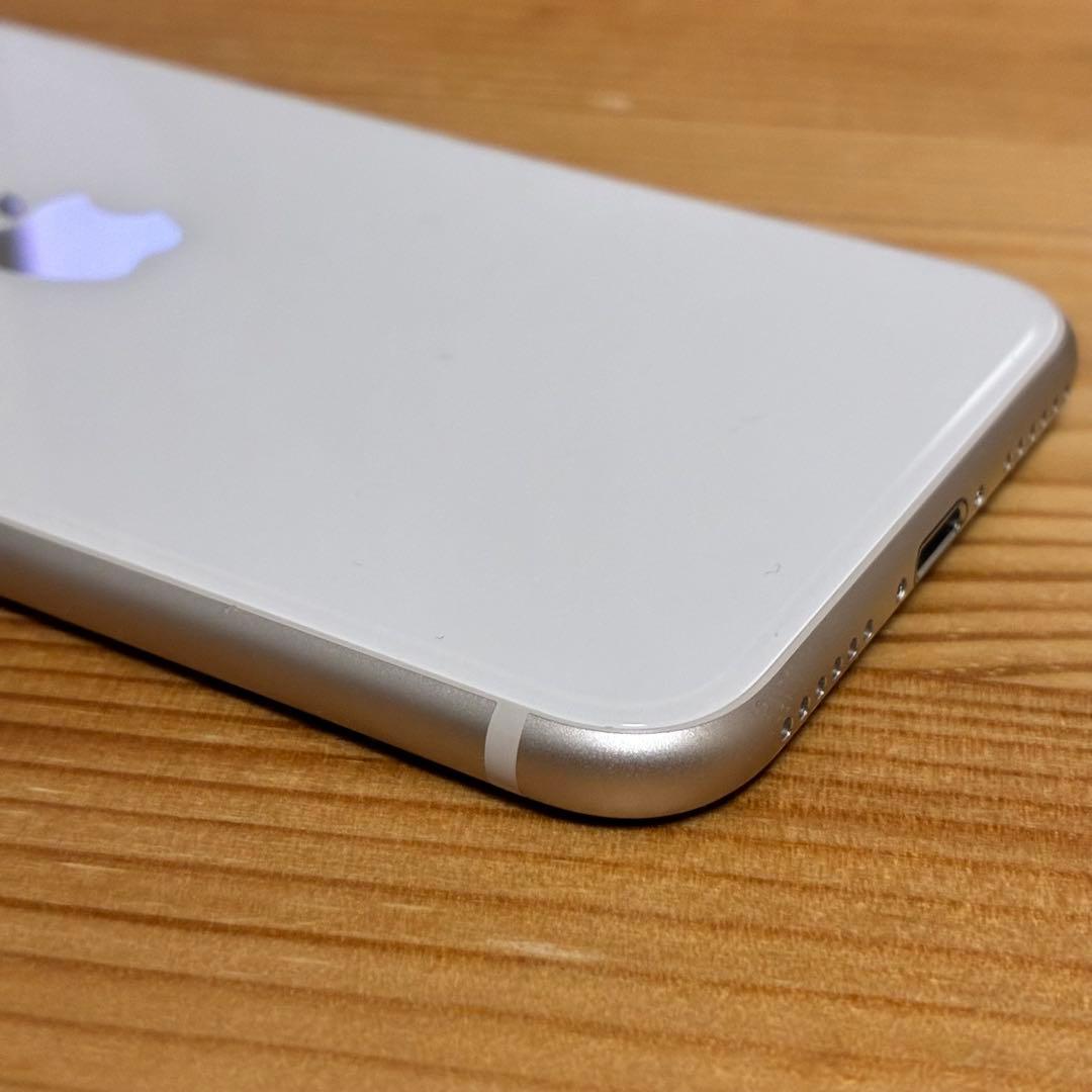 yy17280B バッテリー新品　iPhoneSE第3世代64GB SIMフリー