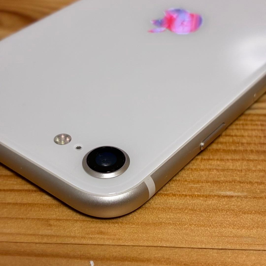 yy17280B バッテリー新品　iPhoneSE第3世代64GB SIMフリー
