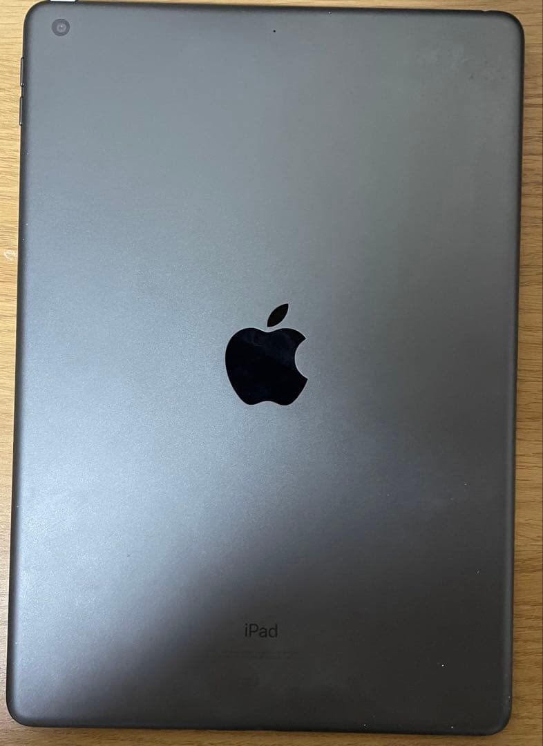 iPad本体 第8世代　32GB Wi-Fiモデル