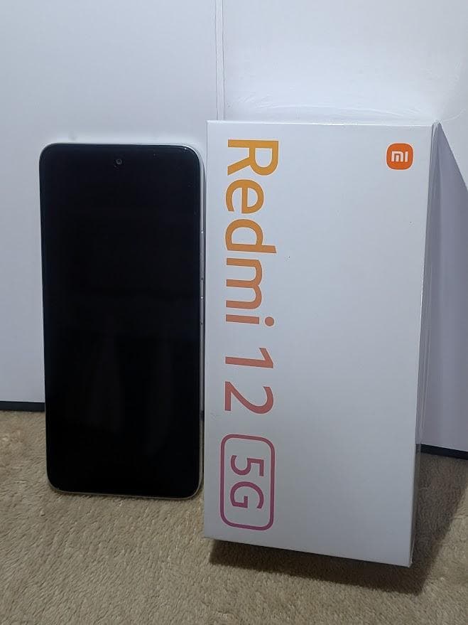 Xiaomi Redmi 12 5G 8GB 256GB　ポーラーシルバースマホ