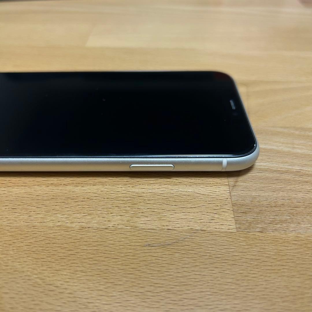 iPhone11 ホワイト 128GB バッテリー80%超え