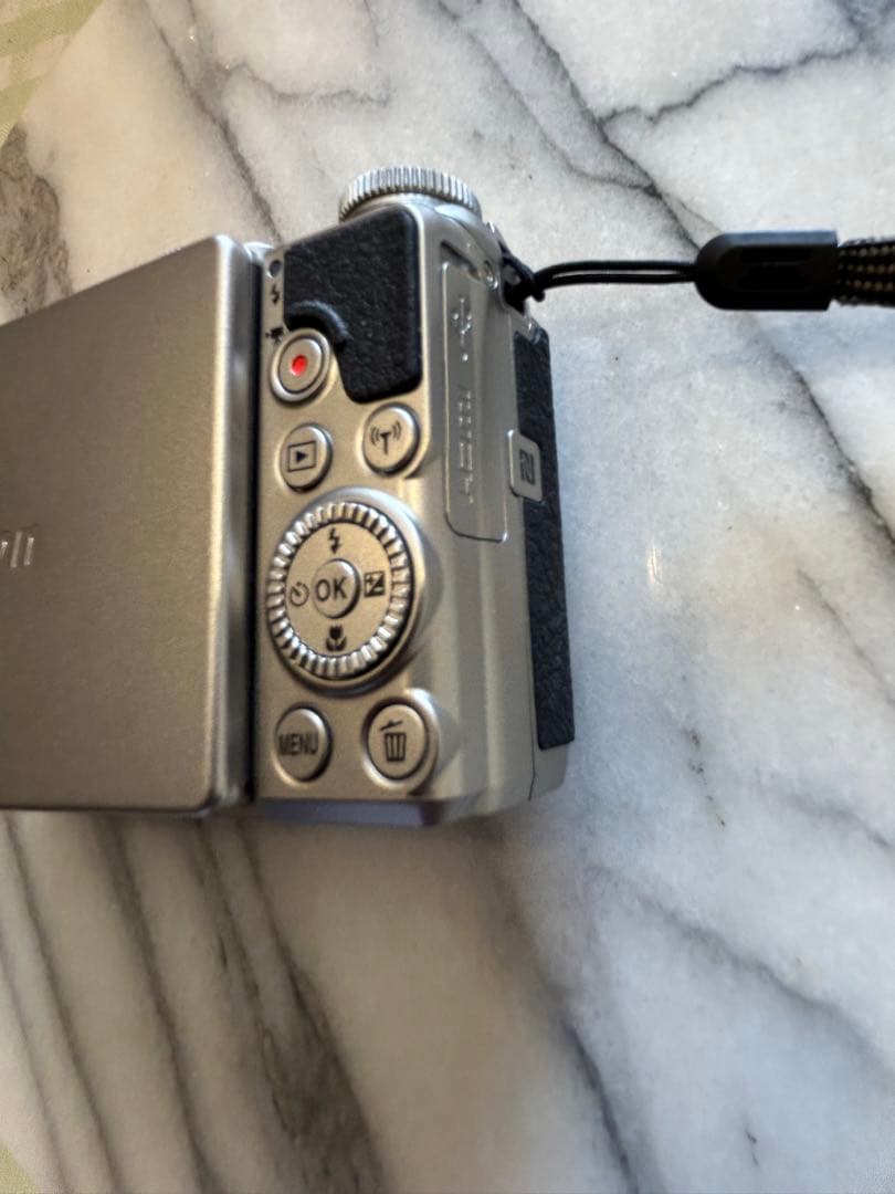 Nikon COOLPIX S9900コンパクトデジタルカメラ