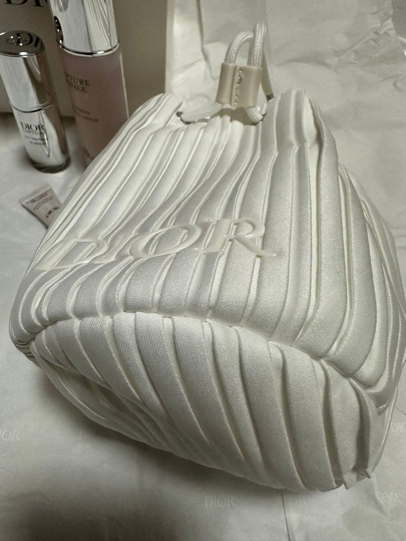 Dior Capture Totale トライアルセット巾着付き新品未使用