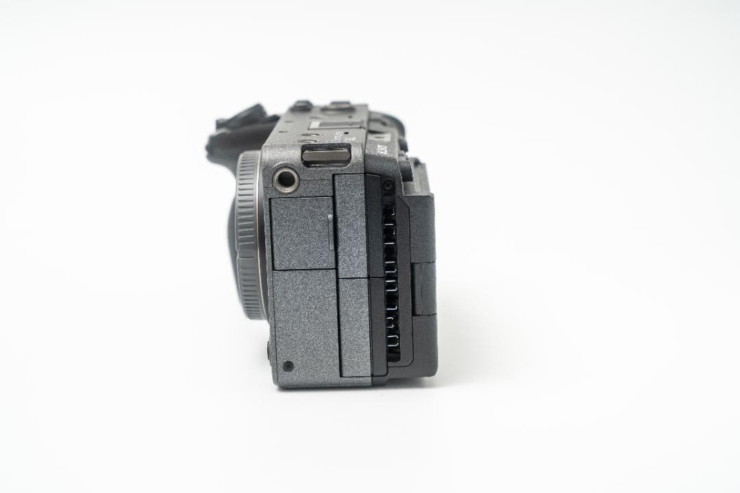 SONY FX3 美品｜撮影枚数827枚｜ボディのみ｜元箱・付属品完備｜使用極少