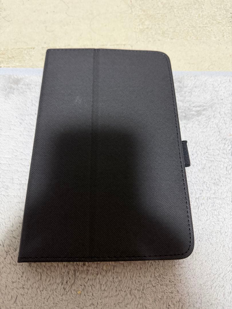 IRIS OHYAMA LUCA Android タブレット中古　ケース付き