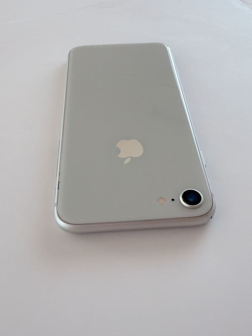 iPhone8 本体　64GB 美品