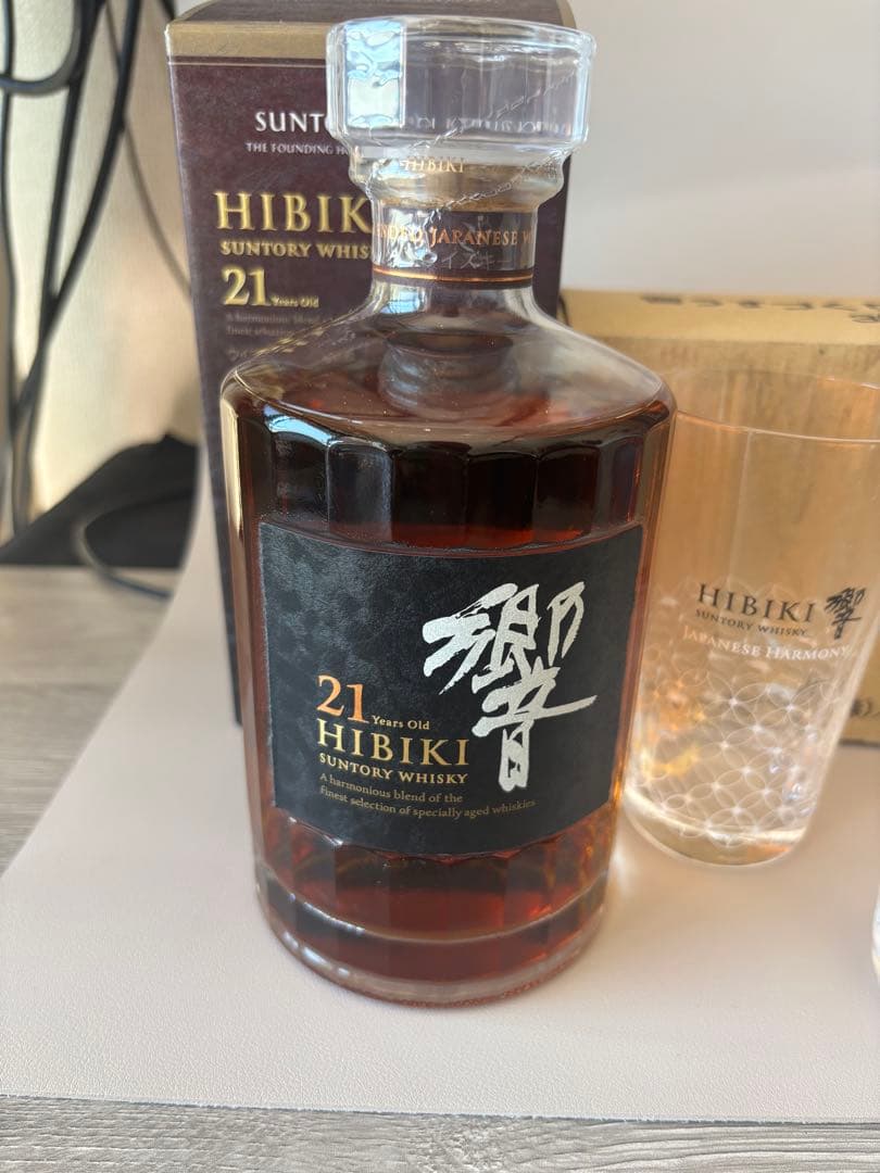 Hibiki 21年 ウイスキー グラス3個付き