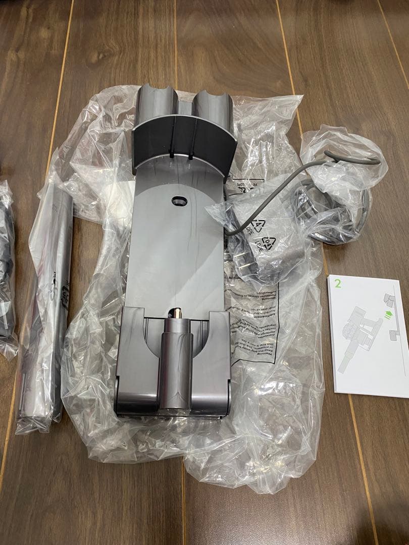た*つ様 Dyson V8 fluffy extra SV10コードレスクリーナ