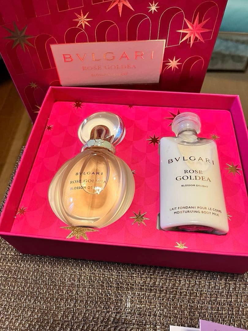 BVLGARI ROSE GOLDEA 香水とボディローションセット