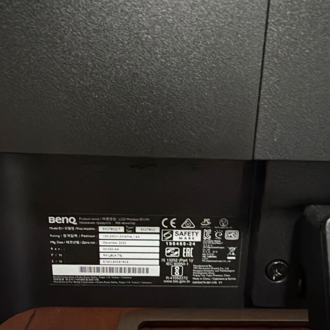 BenQ（ベンキュー）の27インチ ゲーミングモニター EX2780Q