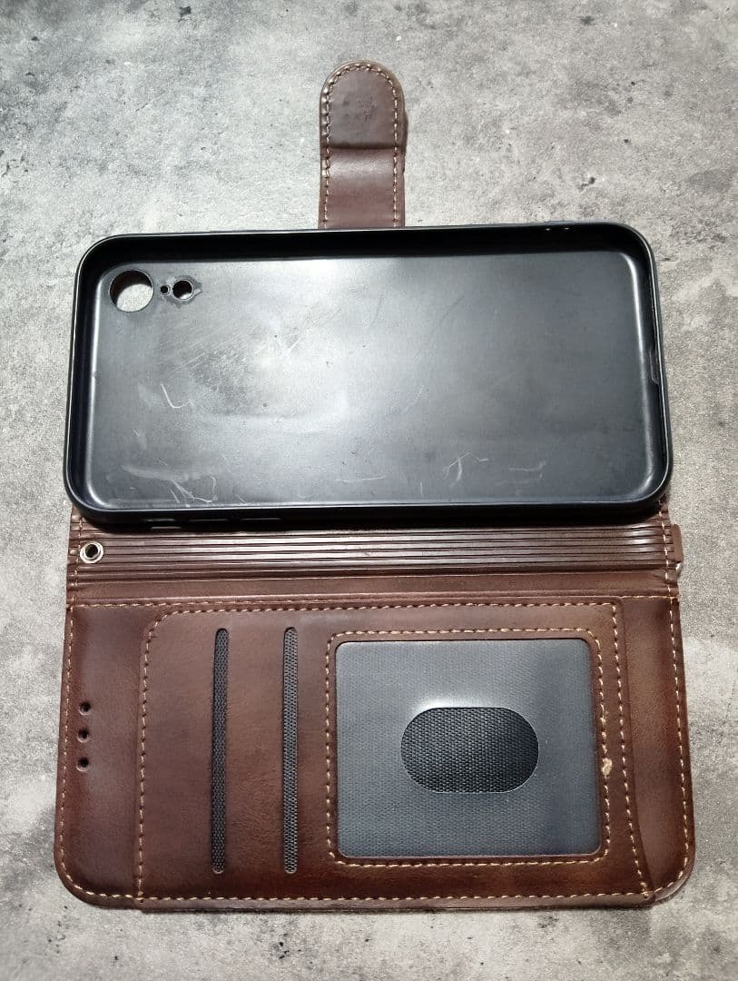 Apple iPhone XR　コーラル　64GB　中古