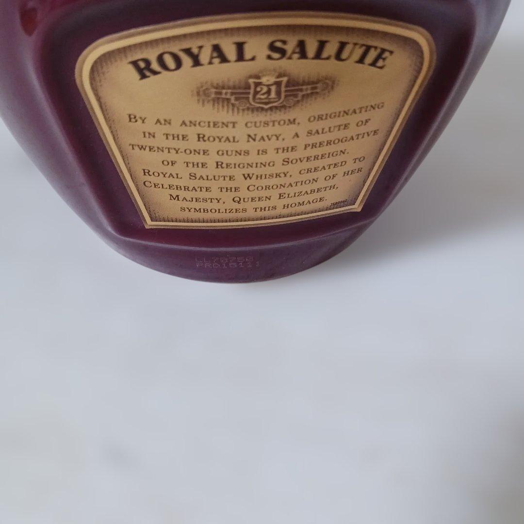 古酒　ウイスキー 21年　ロイヤルサルート　赤陶器　700ml