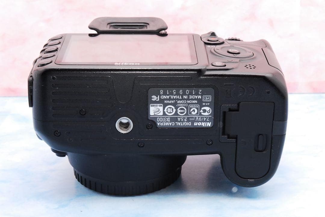 ニコン D3100★初心者向け★手ぶれ補正レンズ★一眼レフカメラ★入門機