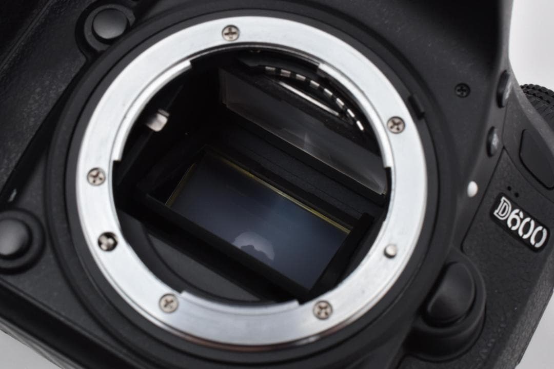 ■ 美品 ■ ニコン Nikon D600 ボディ　N10DB2#7C1210