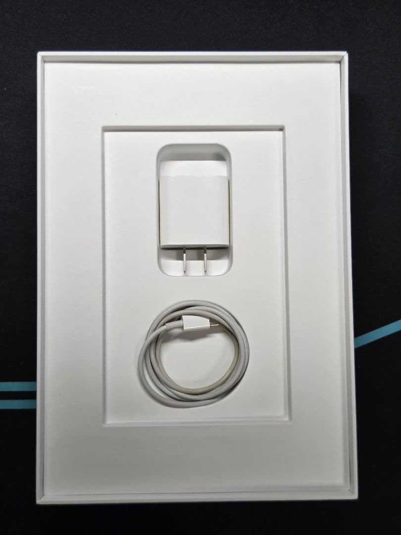 iPad 第9世代 Wi-Fiモデル 64GB シルバー