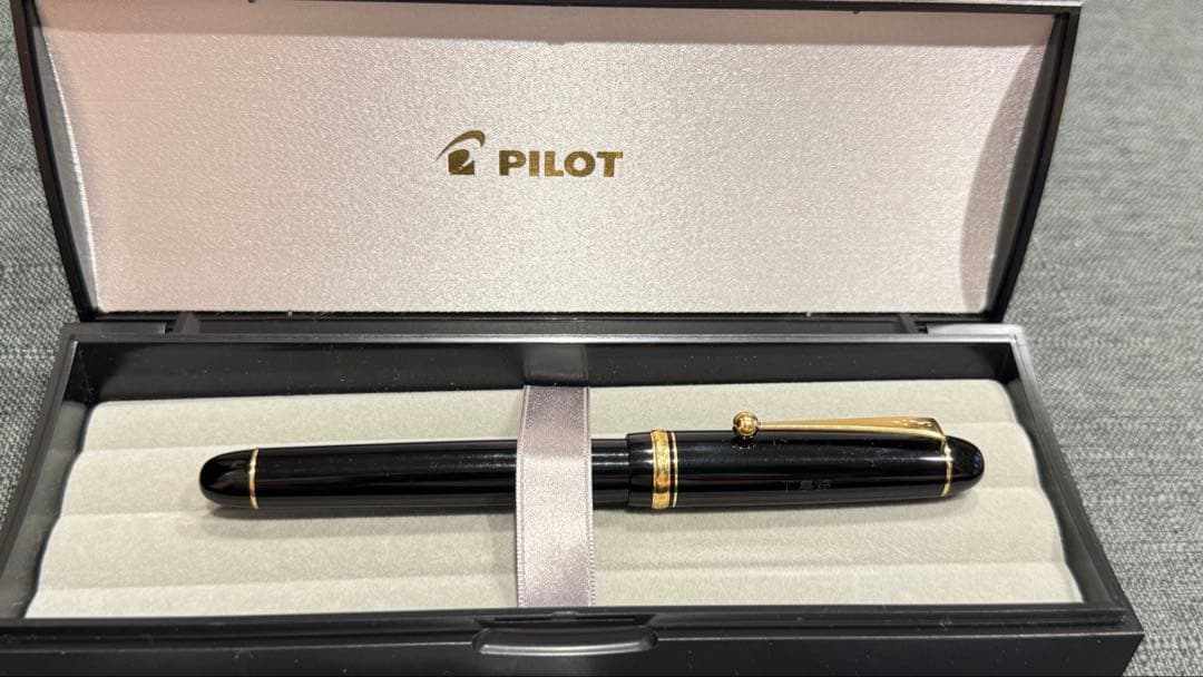 Pilot カスタム74万年筆 日本製 黒 14K 585