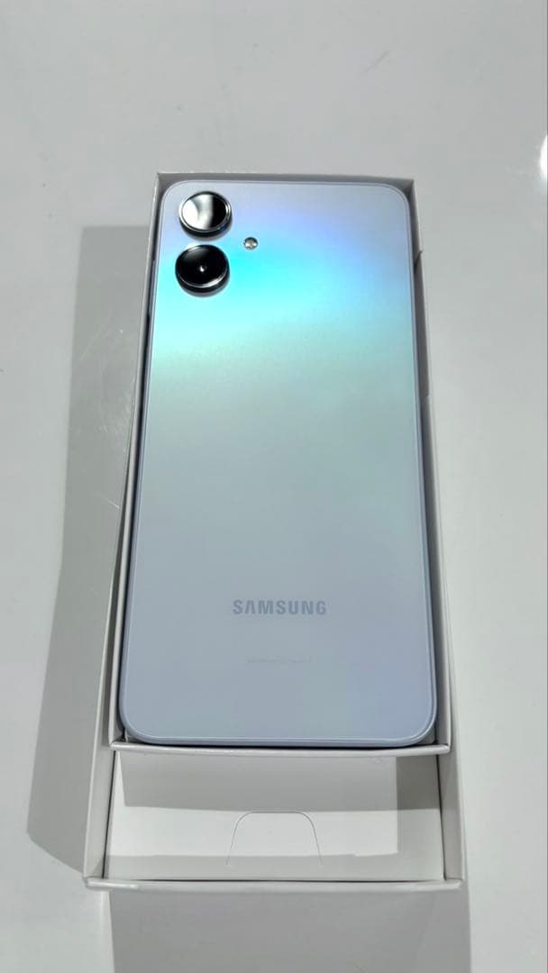 Samsung Galaxy A25 5G ホワイト系ライトブルー　スマホ本体