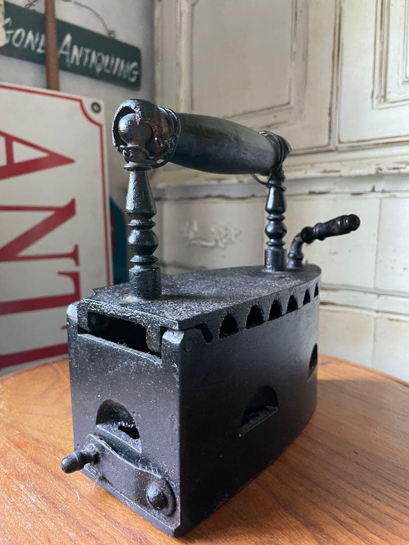 フランス　アンティーク　アイロン　アイアン　ドアストッパー　100年　シャビー