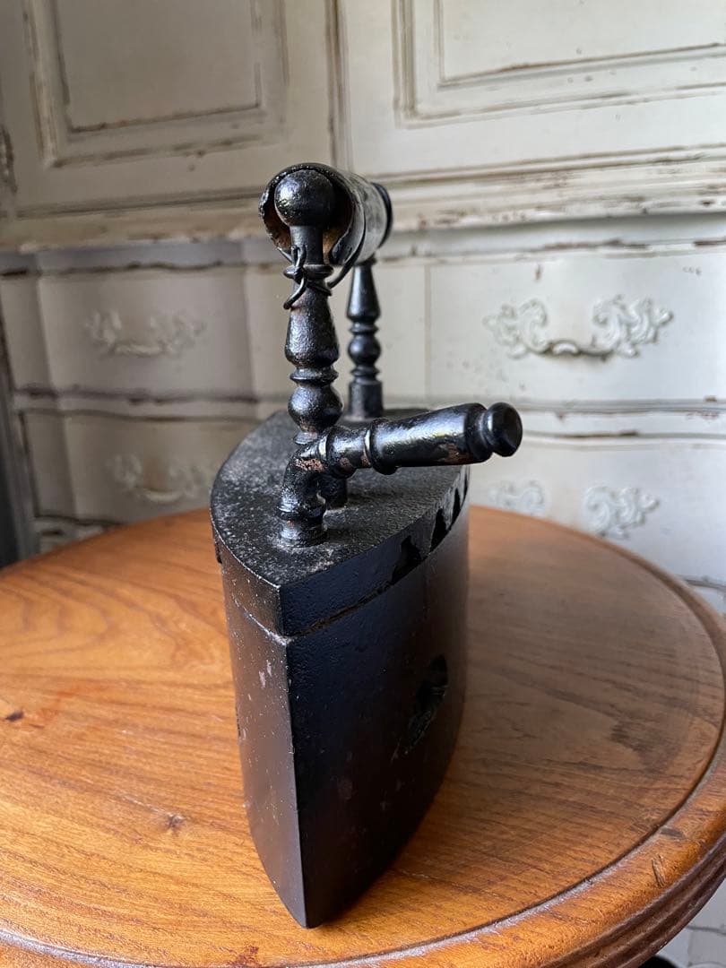 フランス　アンティーク　アイロン　アイアン　ドアストッパー　100年　シャビー