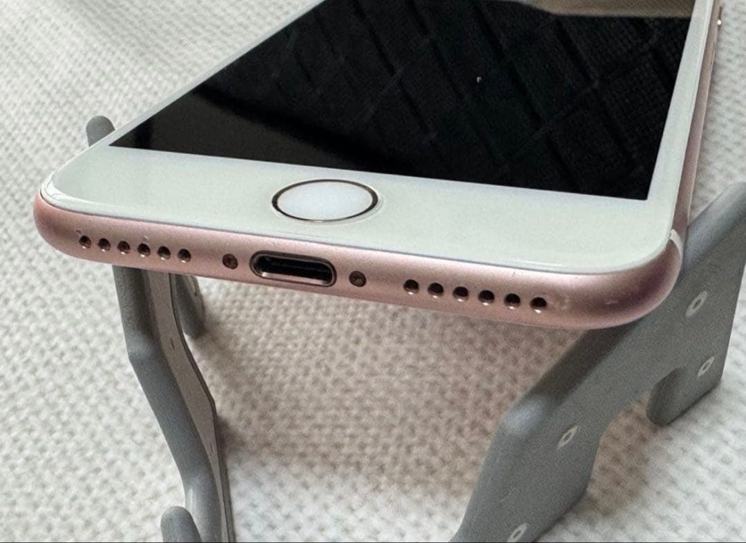 iPhone7 128GB ローズゴールド　超美品　バッテリー100%