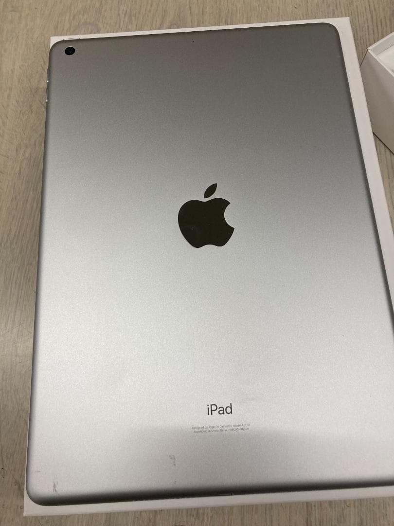 iPad 第8世代 128GB Wi-Fi 元箱バッテリー87％ A2270