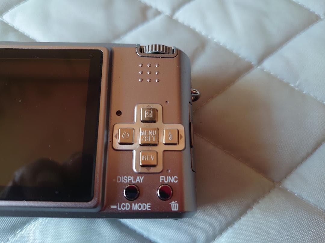 【美品】Panasonic DMC-FX100 シルバー デジタルカメラ