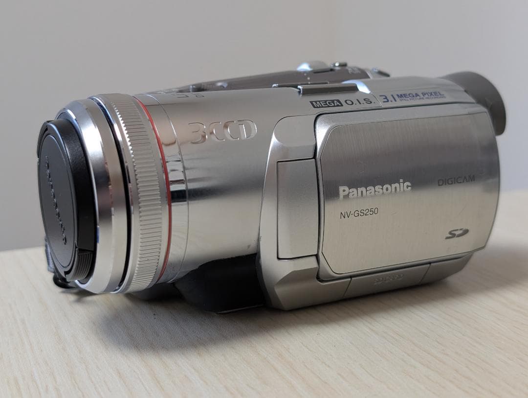 Panasonic NV-GS250 MiniDV ビデオカメラ