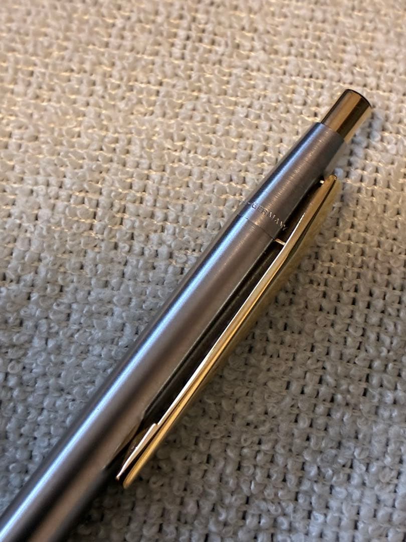 ◾️MONT BLANC モンブラン◾️ノブレス ノック式ボールペン◾️シルバー ◾️