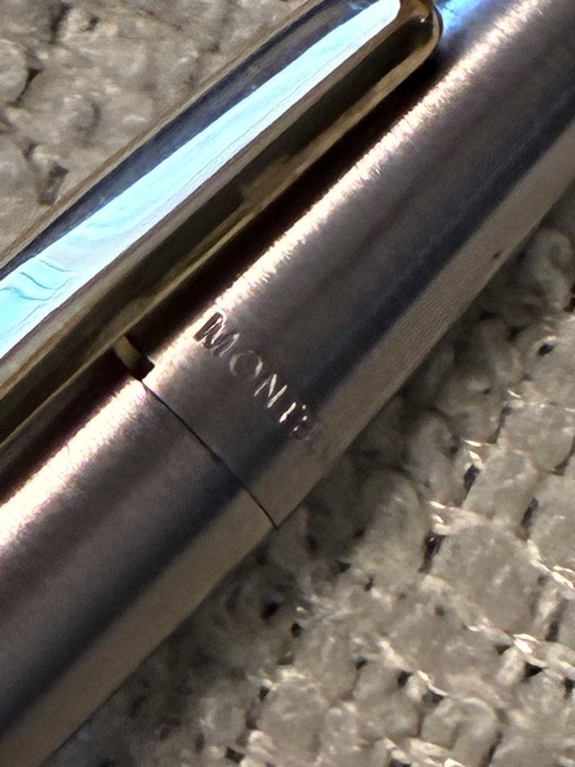 ◾️MONT BLANC モンブラン◾️ノブレス ノック式ボールペン◾️シルバー ◾️