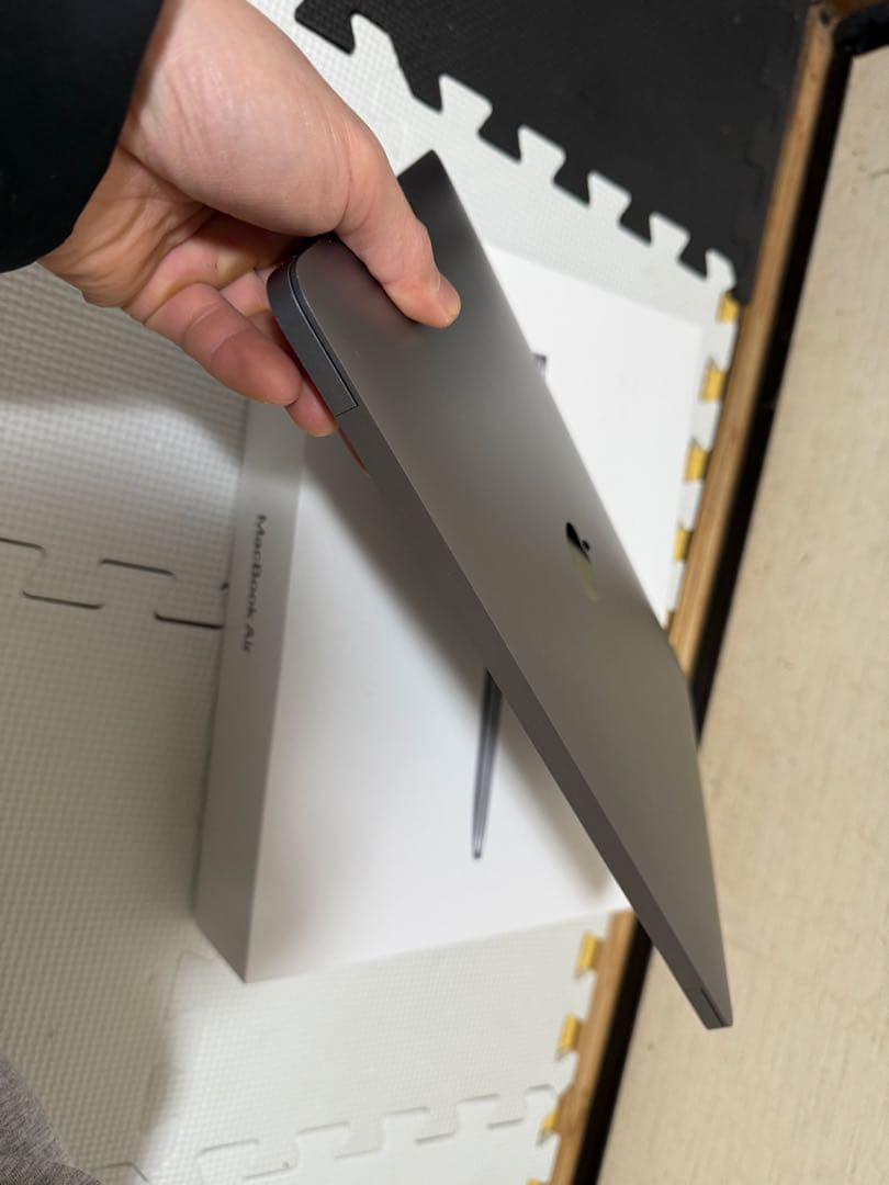 MacBook Air 13inch M1 16GB 512GB バッテリ95%