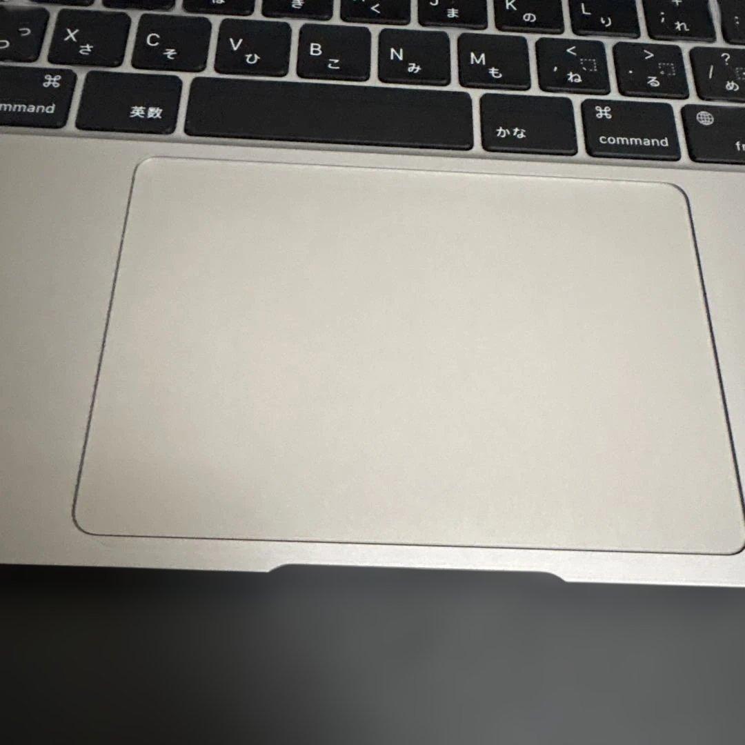 2020 MacBook Air M1 13インチ8GB 512GB シルバー