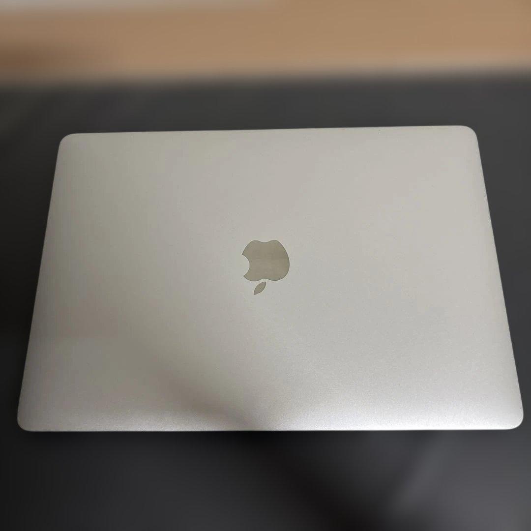 2020 MacBook Air M1 13インチ8GB 512GB シルバー